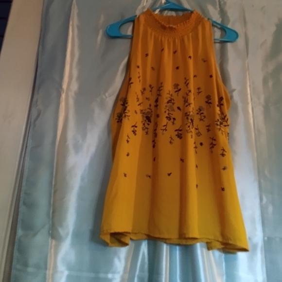 Tunic - Picture 4 of 4